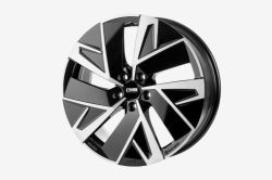 C32-AERO Diamond Black Gloss 7.5x18